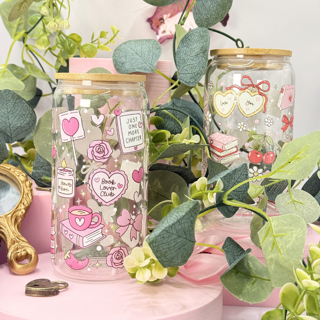 Glass Cup 500 ml - Hot Girls Read Pink